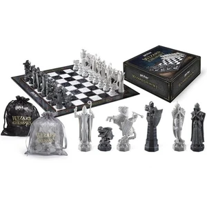 Noble Collection Harry Potter Wizards Satranç Seti - Siyah/Beyaz (Yurt Dışından)