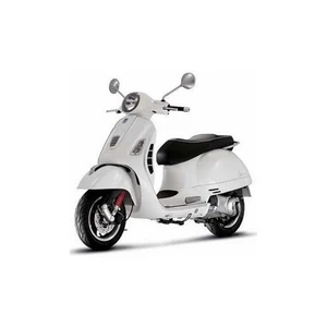 New Ray Vespa Gts 300 Super (1/12 Ölçek)
