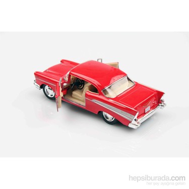 1957 CHEVY BEL AIR ジオラマ付きミニカー Motormax Chevrolet 1:18 1957 Chevy Bel Air ( Convertible )