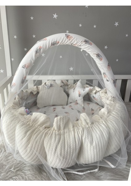 Beyaz Örgü Kumaş Açılır - Kapanır Oyun Minderi Cibinlik Aparatlı Babynest
