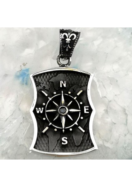 Özel Pusula Tasarımlı Atlas Zemin Detaylı 925 Ayar Gümüş Kolye Ucu modelleri