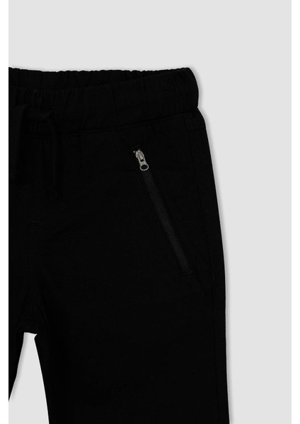 Erkek Çocuk Regualar Fit Esnek Belli Jogger Pantolon U7212A621AU fiyatları