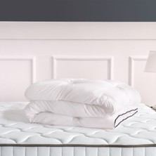 Yataş Bedding DACRON® HOLLOFIL MICROFIBER Yorgan 300 Gr. (Tek Kişilik - 155x215 cm)