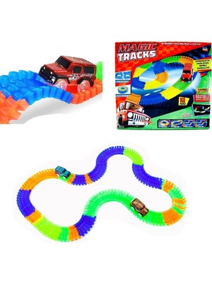 Kayyum Oyuncak Magic Tracks Yarış Pisti - Karanlıkta Parlayan 168 Parça Oyun Seti ile Eğlenceli Yarışlar