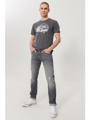 Wrangler Erkek Larston  Siyah Slim Tapered Düşük Bel Dar Paça Esnek Jean Pantolon