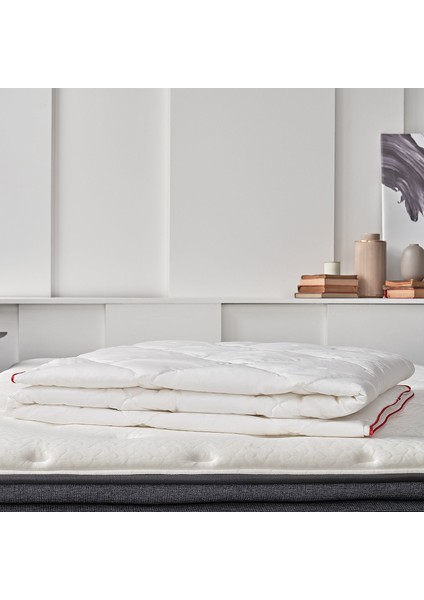 Bedding DACRON® 95 Yorgan 200 Gr.(Tek Kişilik - 155x215 cm)