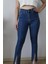 Yırtmaç Detaylı Jean 1