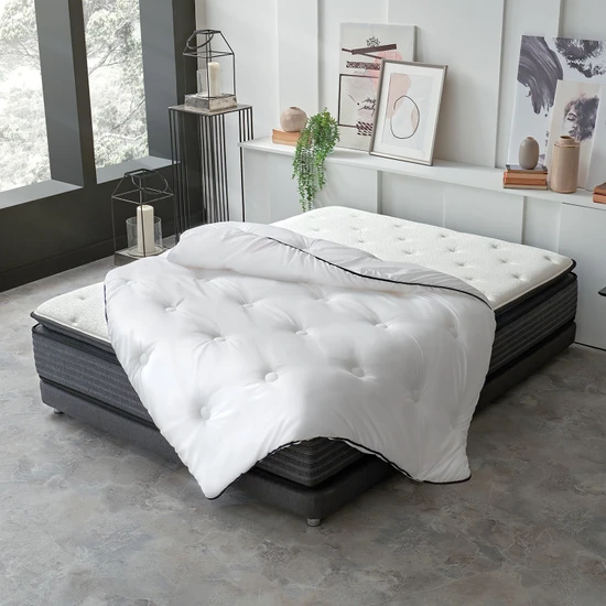 Yataş Bedding DACRON® HOLLOFIL MICROFIBER Yorgan 300 Gr. (Tek Kişilik XL - 175x215 cm)