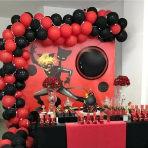 Bal10 Dünyası 100 Adet Kırmızı Siyah Karakedi Balon Konsepti ve 5 mt Balon Zinciri