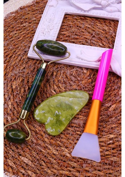 3'lü Cilt Bakım Seti Yeşim Taşı + Gua Sha Masaj Taşı + Maske Sürme Aparatı Beyaz