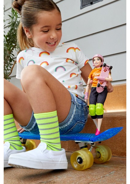 Olimpiyat Bebekleri Skateboarding GJL78 modelleri
