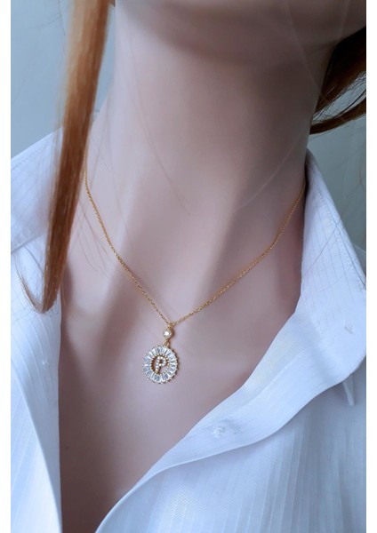 Öze Dönüş P Harfi Kolye modelleri