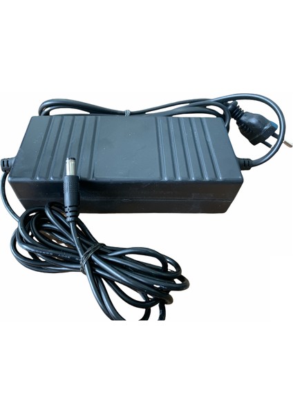 Yerli 1.8mt - 2mt Kablolu 12 Volt - 3 Amper 5.5*2.5 Uç Iki Ucu Kablolu Plastik Kasa Adaptör