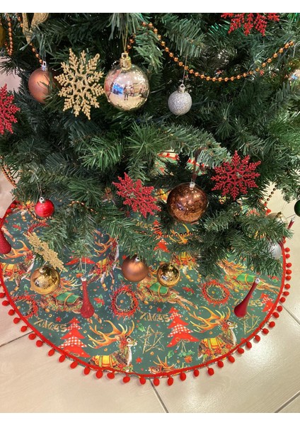 Tuğçe Demir Home Desıgn Yeşil Geyik Ponpon Kenar Çam Ağacı Ayak Örtüsü