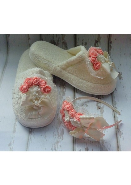 Somon Krem Lohusa Terlik ve Taç Seti