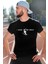 Uzayda Kaykay Siyah Kısa Kollu Erkek T-Shirt 1