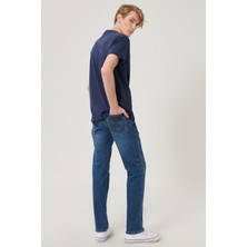 WRANGLER Erkek Arizona  Koyu Mavi Straight Fit Normal Bel Düz Paça Esnek Jean Pantolon