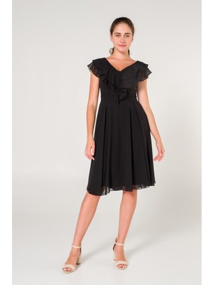 SpringStore Siyah Yakası Volanlı Şifon Abiye Elbise