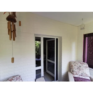 Renkli Duvarlar Krem Balkon Duvar Kaplama 5mm Kendinden Yapışkanlı Panel
