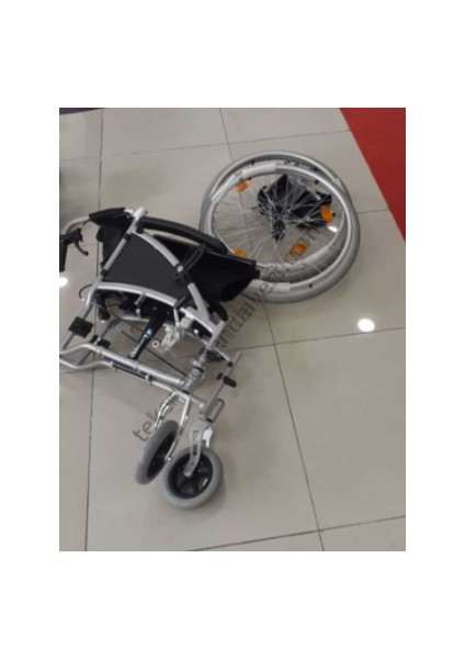 G636 Hafif Alüminyum (15 Kg) Manuel Tekerlekli Sandalye fırsatları