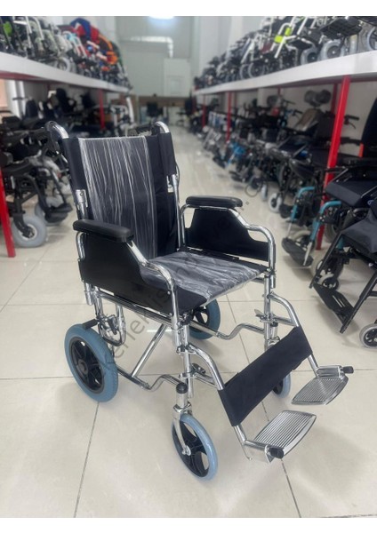 120 Refakatçi Kullanımlı Tekerlekli Sandalye
