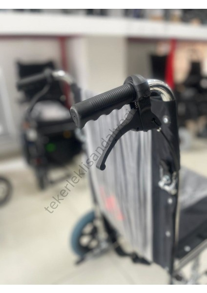 120 Refakatçi Kullanımlı Tekerlekli Sandalye modelleri