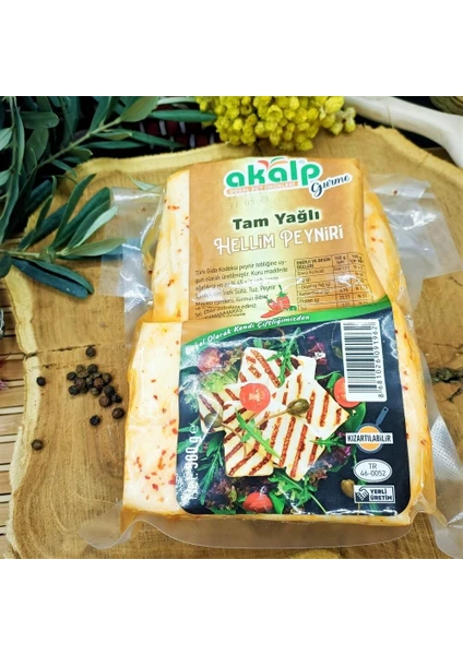 Akalp Çiftliği Tam Yağlı Hellim Peyniri -Biberli- (500 Gr)