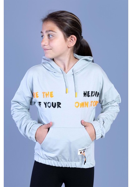 Kız Çocuk Kanguru Cepli Baskılı Sweatshirt
