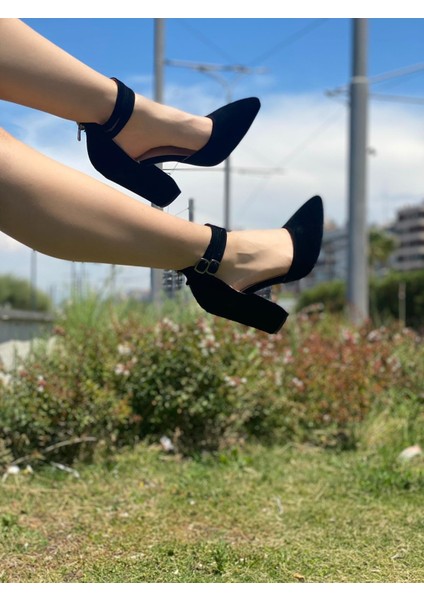 Çift Tokalı Siyah fiyatları