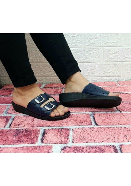 00084 Samyeli Lacivert Renk Çift Tokalı Kadın Günlük Terlik fırsatları