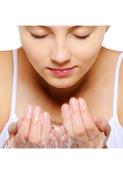 Gül Özlü Yüz Temizleme Jeli 300 ml