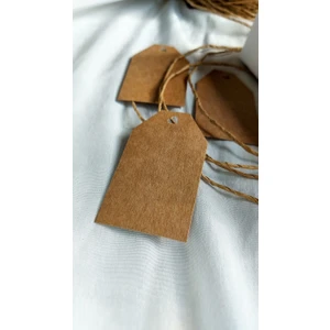 Çikoleyt Design Kraft Not Kartı - Kalp Delikli (4*6,5cm) 50 Adet