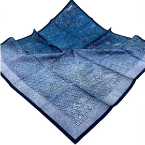 2021/22 Sonbahar Kış Serisi Geometrik Desen Ipek Twill Eşarp 8611D-31