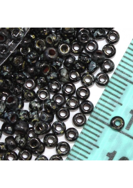 Boncuk Round 8-00 3 mm No: 32