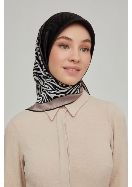 2021/22 Sonbahar Kış Serisi Zebra Desen Ipek Twill Eşarp 8654D-20