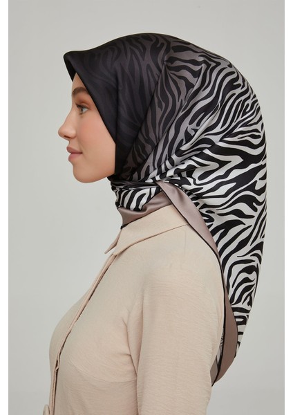 2021/22 Sonbahar Kış Serisi Zebra Desen Ipek Twill Eşarp 8654D-20 fırsatları
