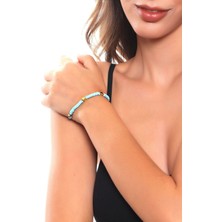 Labalaba Kadın Altın Renk Yıldız Charm Detaylı Fosforlu Mavi Renk Fimo Bileklik