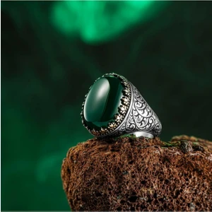 925 Ayar Gümüş Yeşil Akik Taşlı Kalem Işlemeli Usta Işi Tasarımlı Erkek Yüzük