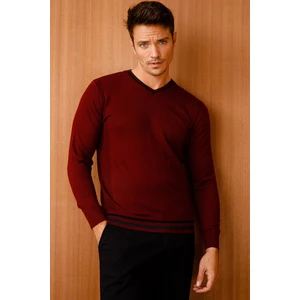 Desen Triko Erkek Yaka Kenarı Çizgili V Yaka Kazak Bordo