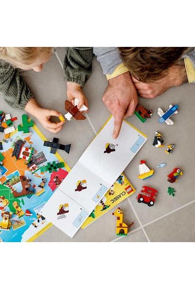 LEGO® Classic Dünya Turu 11015 - Yaratıcı Çocuklar için Simgeleşmiş Hayvan Oyuncakları İçeren Oyuncak Yapım Seti (950 Parça)