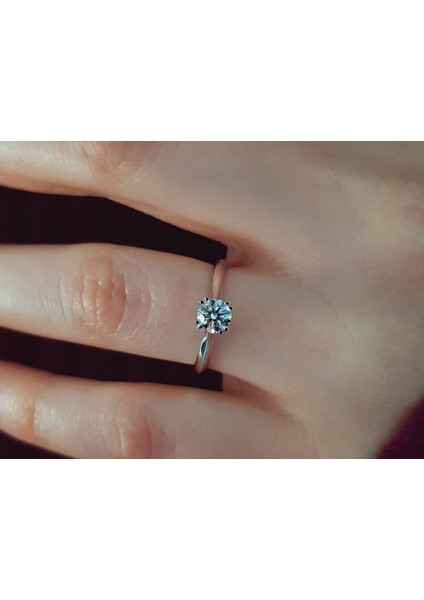 E Renk 0,49 Karat Pırlanta Tektaş Yüzük 0404R0111 fırsatları