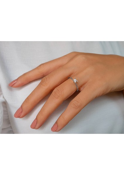 G Renk 0,21 Karat Pırlanta Tektaş Yüzük 0404R0099 fırsatları