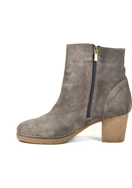 3001 Deri Nubuk Vizon Kalın Topuklu Kadın Bot modelleri