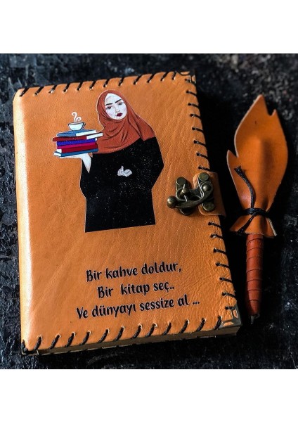 Bir Kitap Seç ve Dünyayı Sessize Al Deri Defter