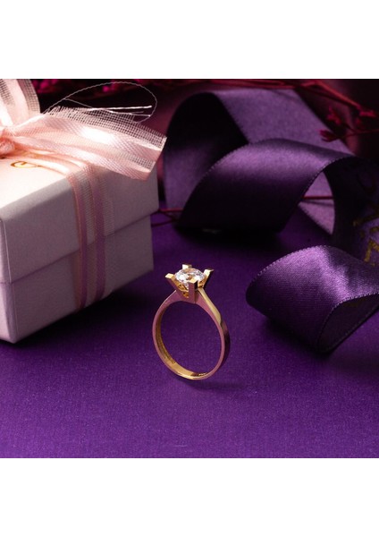 Sevgililer Günü Altın Tektaş Yüzüğü indirimleri