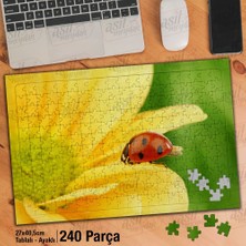 Asilmeydan Asil Hobi Uğur Böceği - Doğa - Sarı Çiçek Yapboz-Ayak Destekli Çerçeveli 240 Parça Puzzle