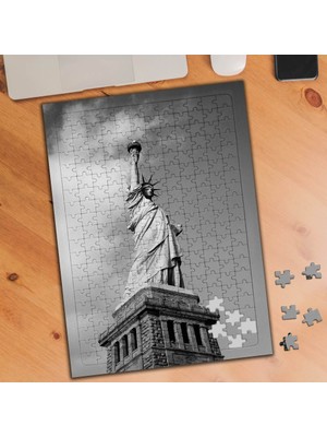 Asilmeydan Amerika Özgürlük Heykeli Anıtı 240 Parça Puzzle YAPBOZ-74979