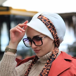Amisos Bone Şal Atkılı Şapka Bone Ekru - Özel Tasarım- Yeni Model Tesettür Giyim