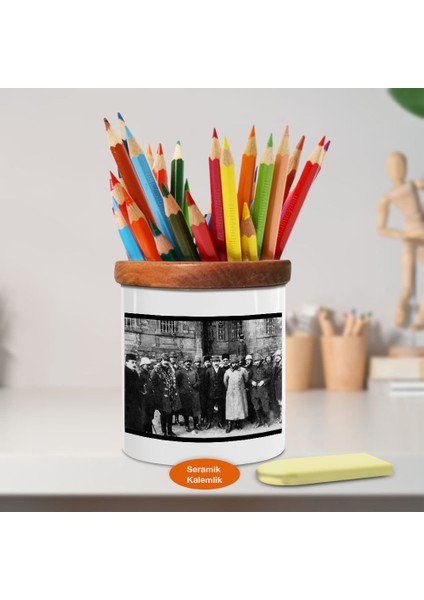 Meclis Önünde Mustafa Kemal Ahşap Seramik Kalemlik -ATATURK1233)