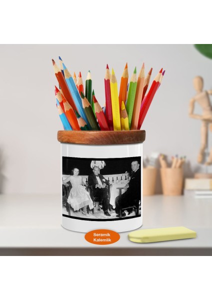 Balkonda Oturan Mustafa Kemal Atatürk Ahşap Seramik KALEMLIK-1028